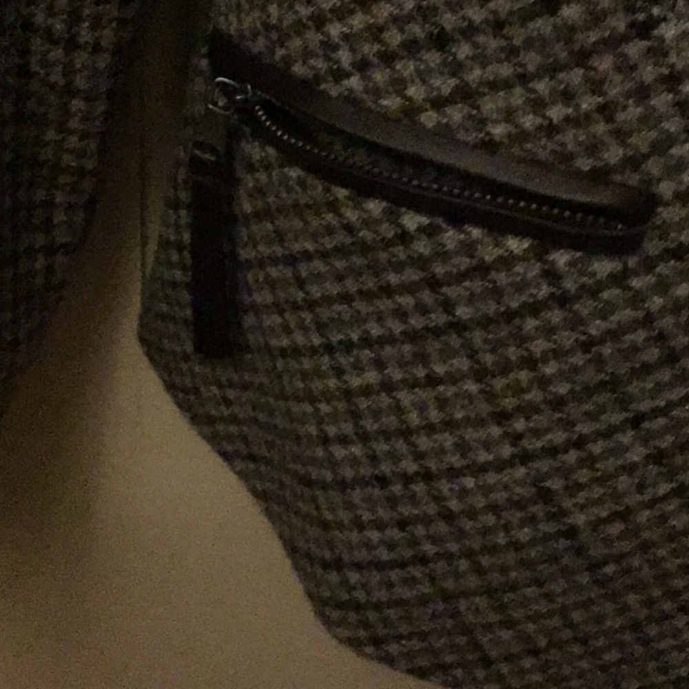 Jacket - Picture 3 of 4